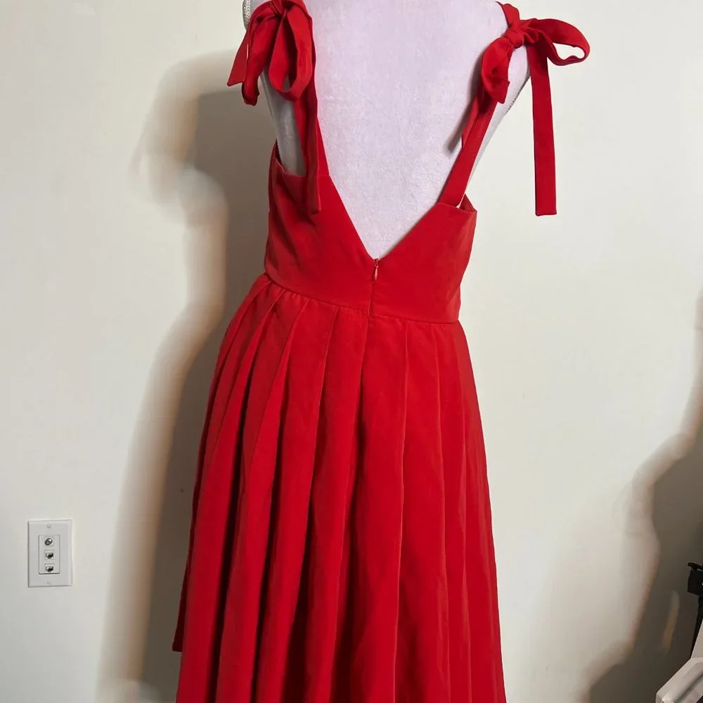 Red Dress Mini - Picture 6 of 7